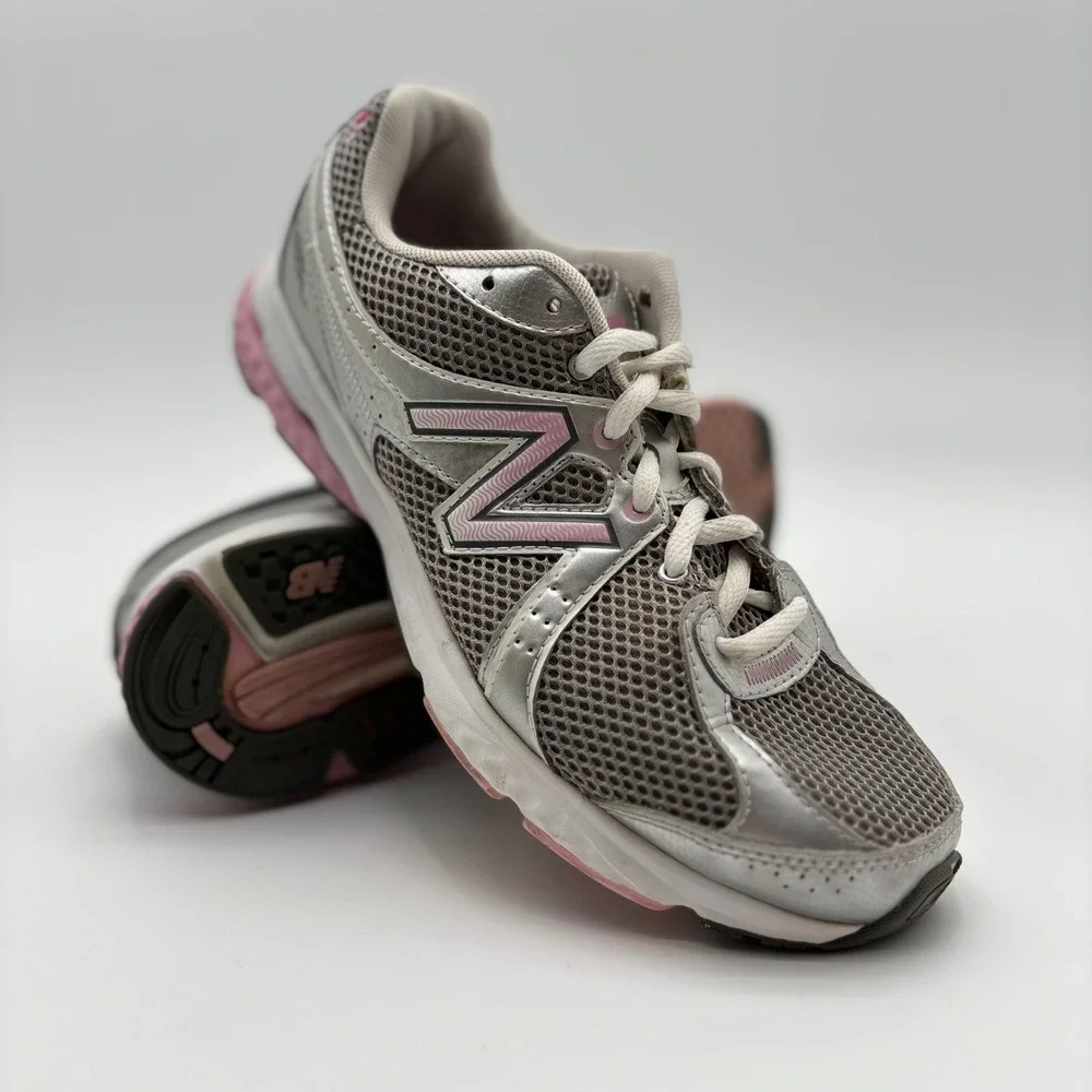 New Balance 665 Susan G Komen Walking Shoes Grey Silver Pink WW665KM Mens 8